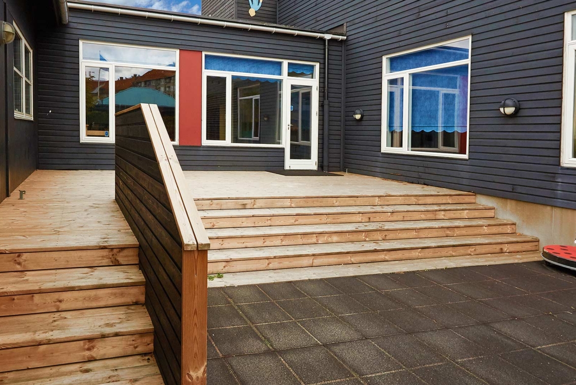 Børnehave med 
Thermo-D Fyr terrasse.